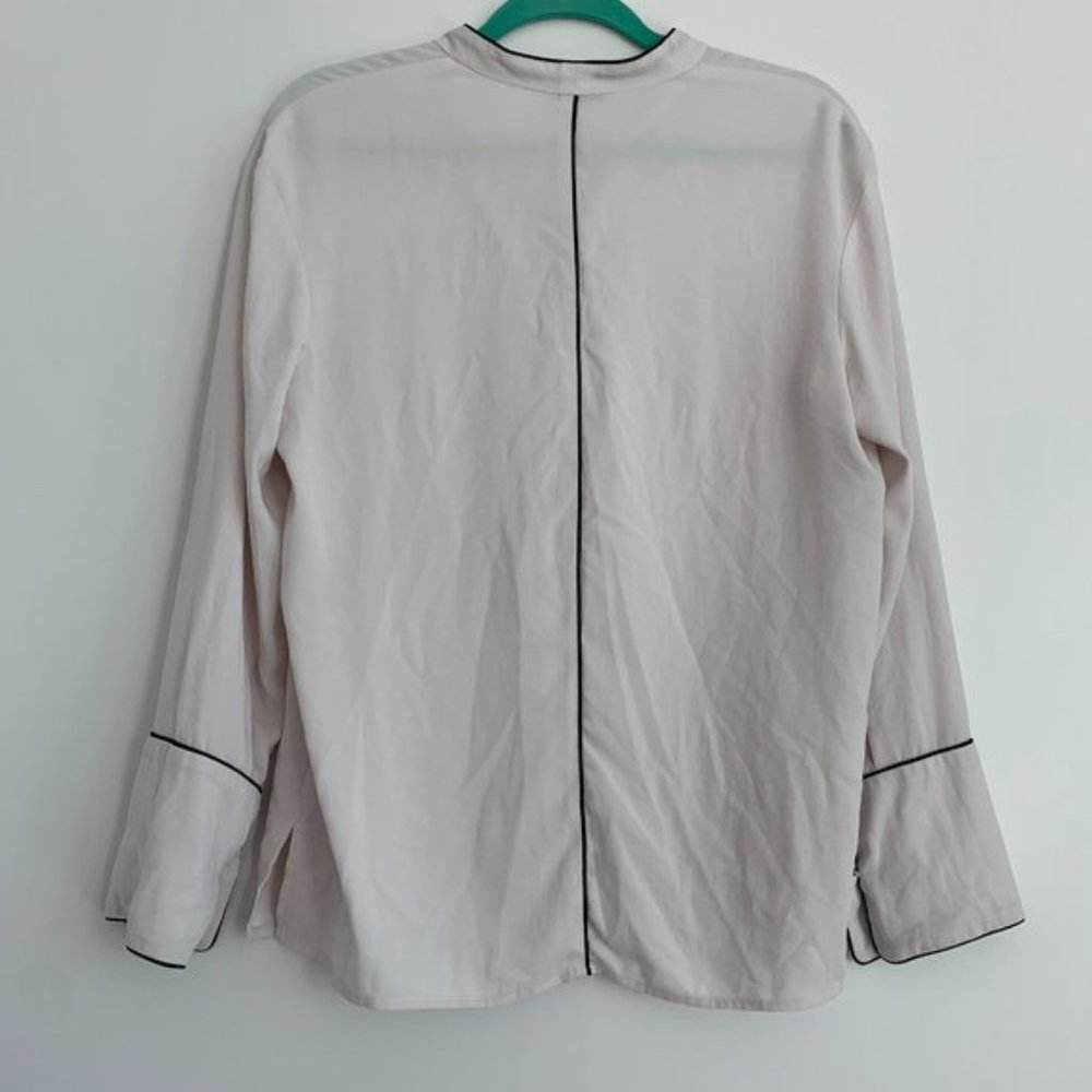 MM LaFleur Josephine V-Neck Blouse - Picture 5 of 7